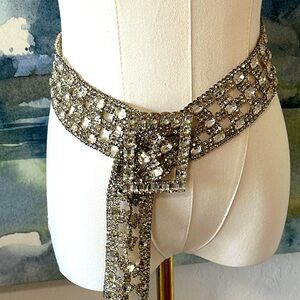 Antique 38 Inch Elegant Silver Rhinestone Belt